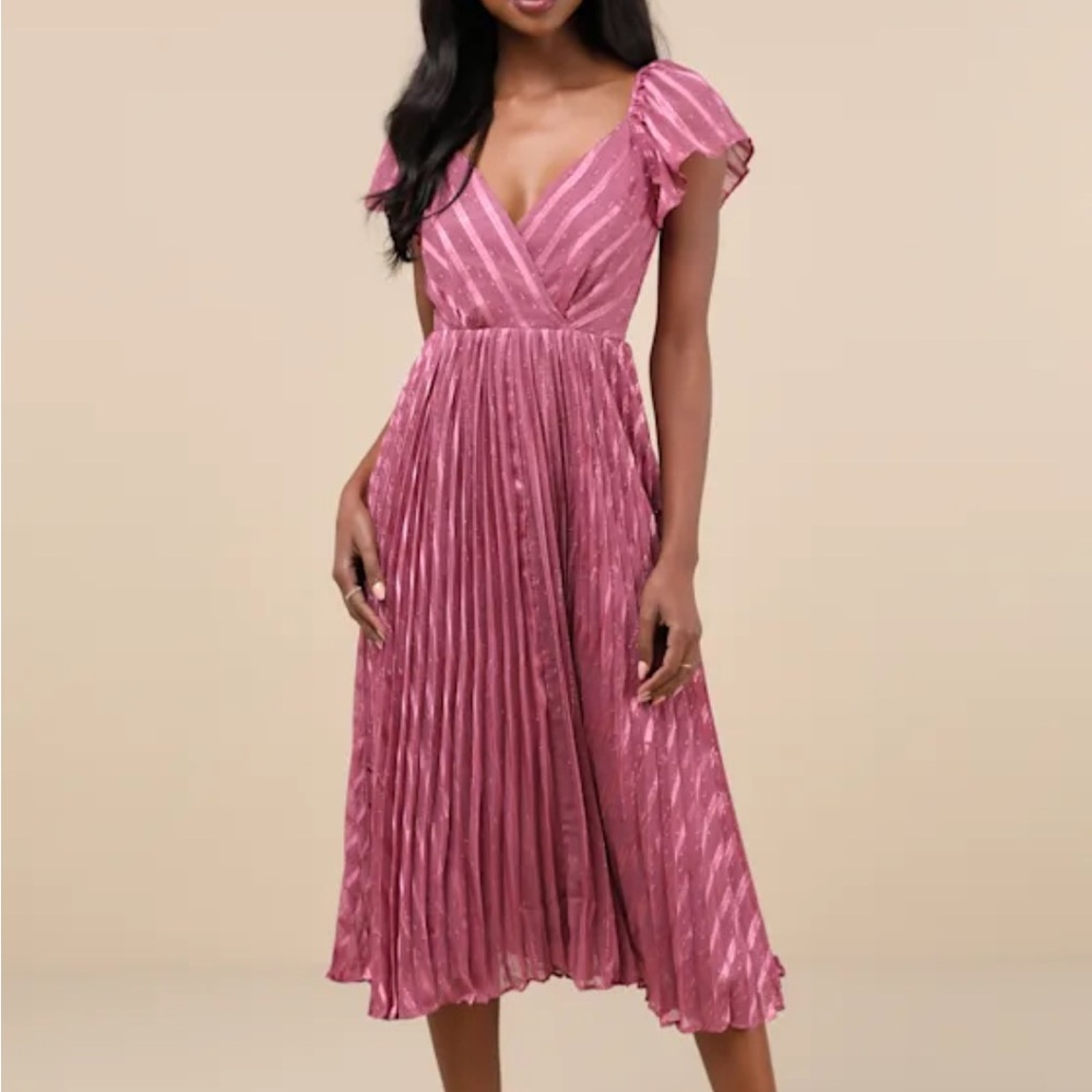 NWT Standout Sophistication Mauve Lurex Flutter Sleeve Midi Dress - Large